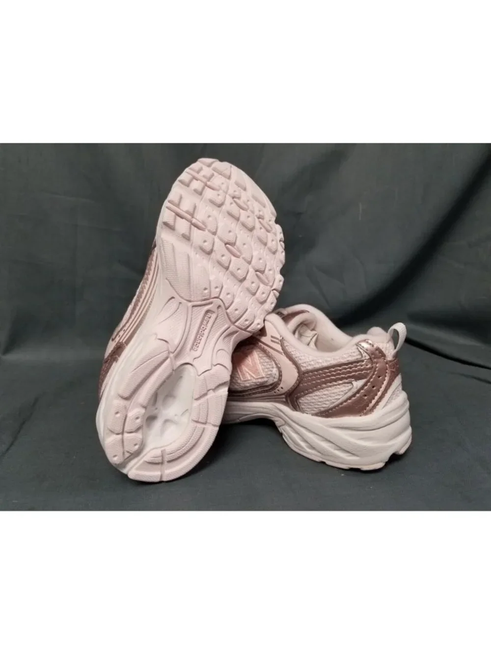 New Balance 530 BUNGEE LACE (PS) Sneakers Pink P5302ZV Girls Size 12 NEW NO BOX